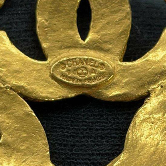 CHANEL CC Trinity Pendant Necklace Costume Necklace - Picture 4 of 10